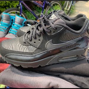 Nike Air Max 90